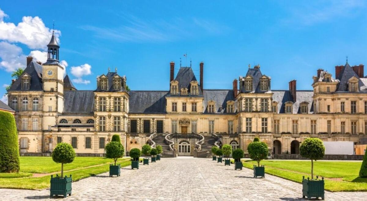 Le Jardin Des Hautes Presles Le Carrousel City Фонтенбло Экстерьер фото